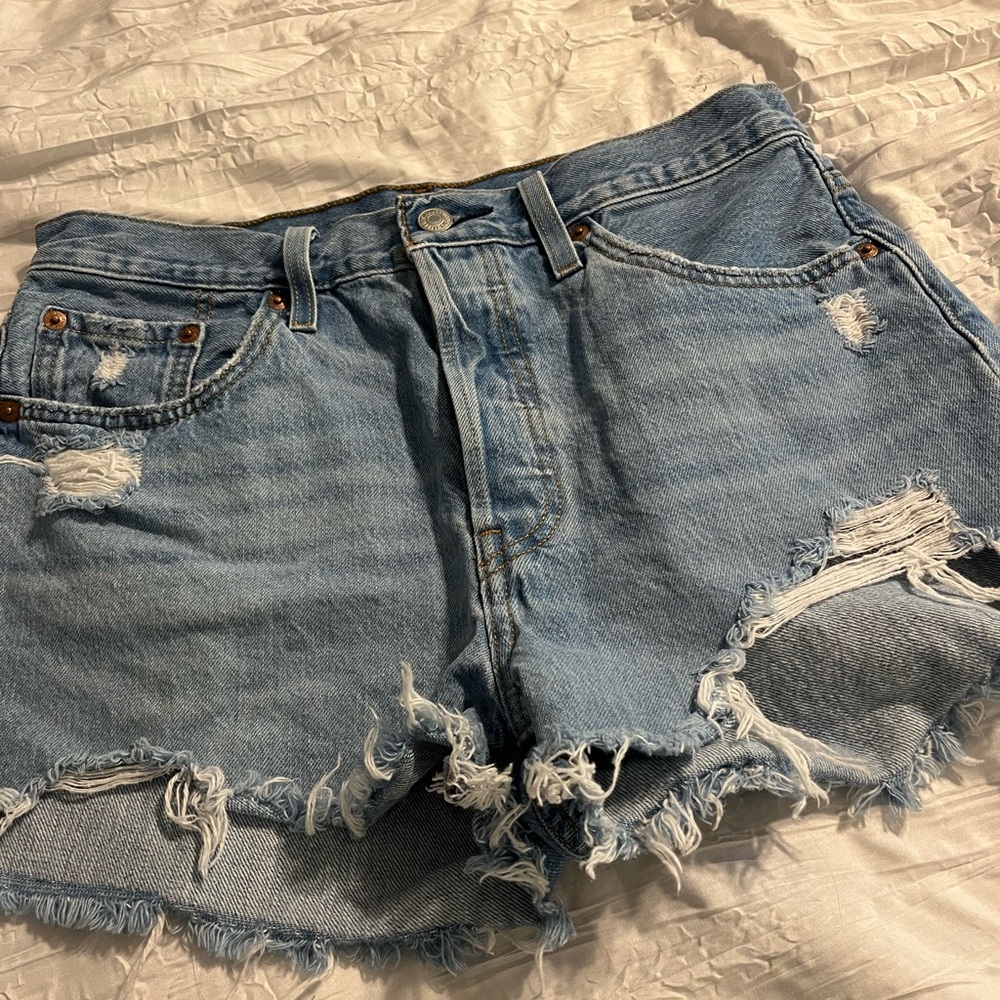 Levi’s 501 Distressed Jean Shorts, Women’s Waist size 29